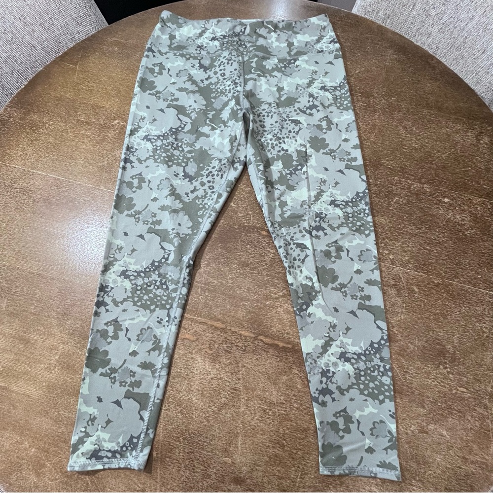 Maurice’s Leggings XL Camo